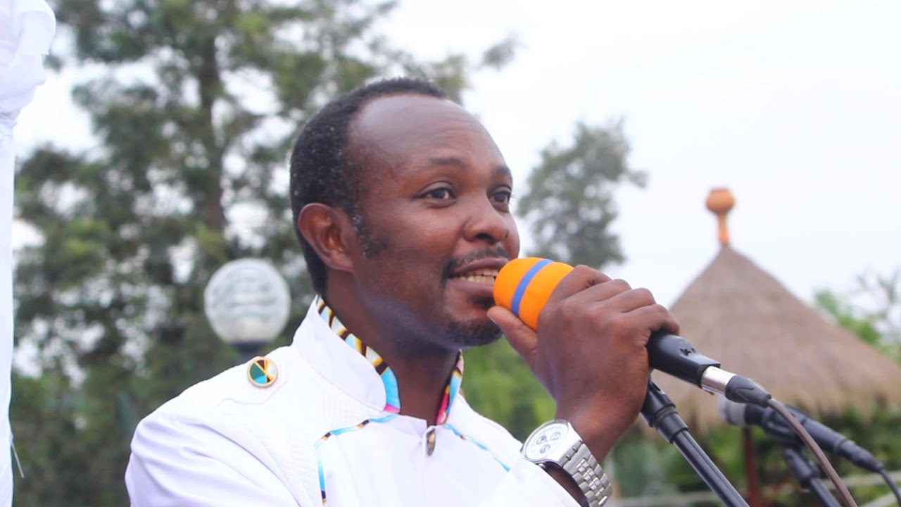 Bouquet de fleur  by Daouda covered by UMUTI MU NGANZO