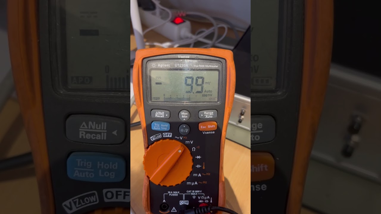 Fluctueren van DC spanning op het 230V net