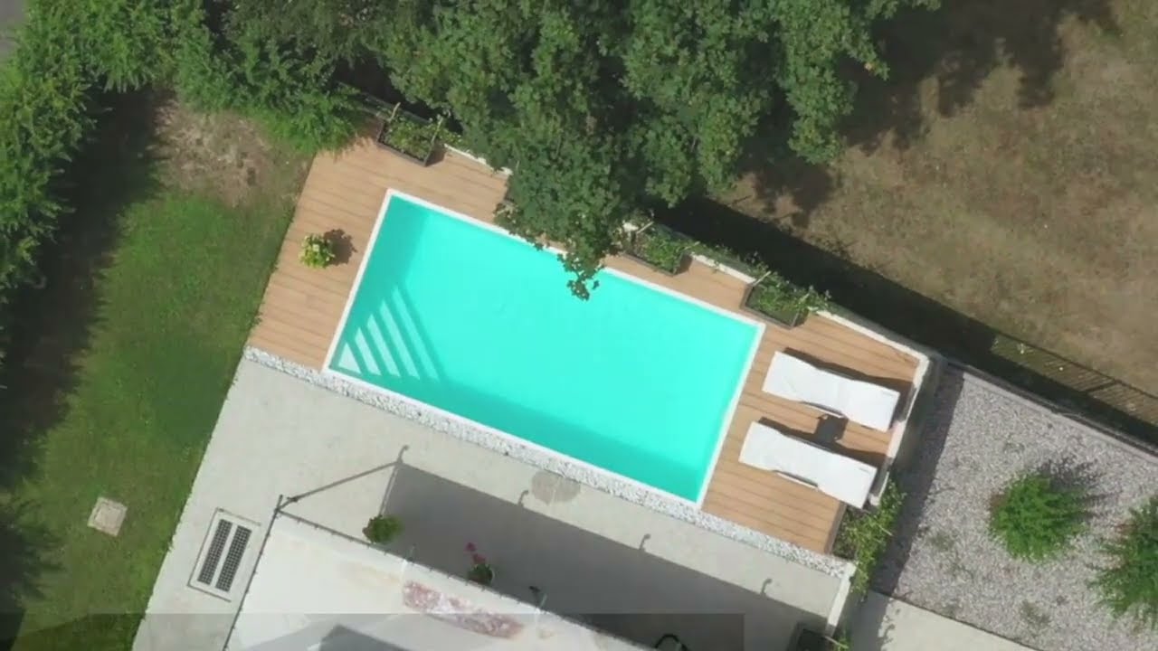 Piscina interrata metri 6 x 3 x h 1,5 monoblocco in polipropilene pronta da interrare e riempire.