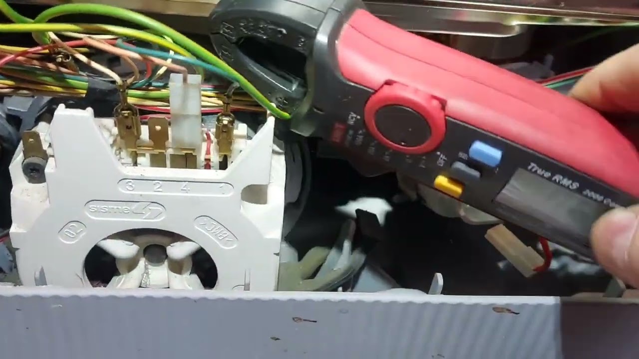 посудомоечная машина bosch выбивает узо