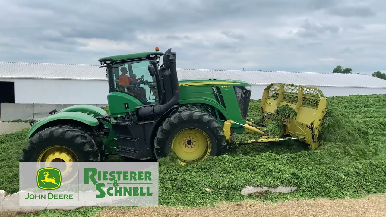John Deere 9560R | Riesterer & Schnell