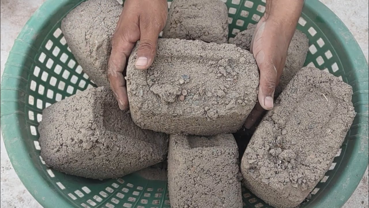 concrete+sand asmr sieved buckets dry crumbling so bombastic #259