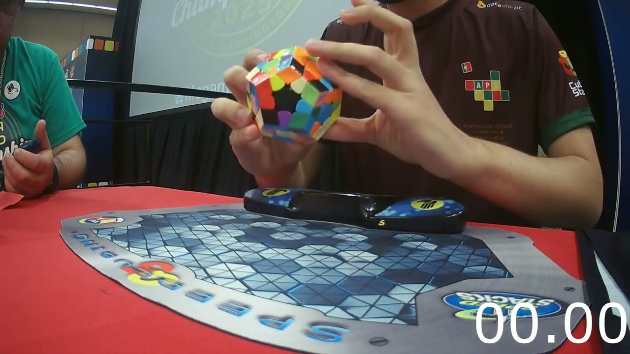 42.93 Megaminx NR Average - 63rd at Worlds Round 1
