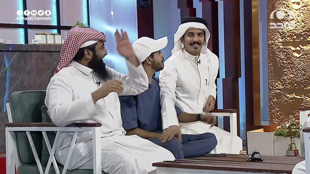 فقرة التحدي لحن الكلمة بين شباب الذواقة لن تتوقع اللي صار والفوز لصالح فريق ....