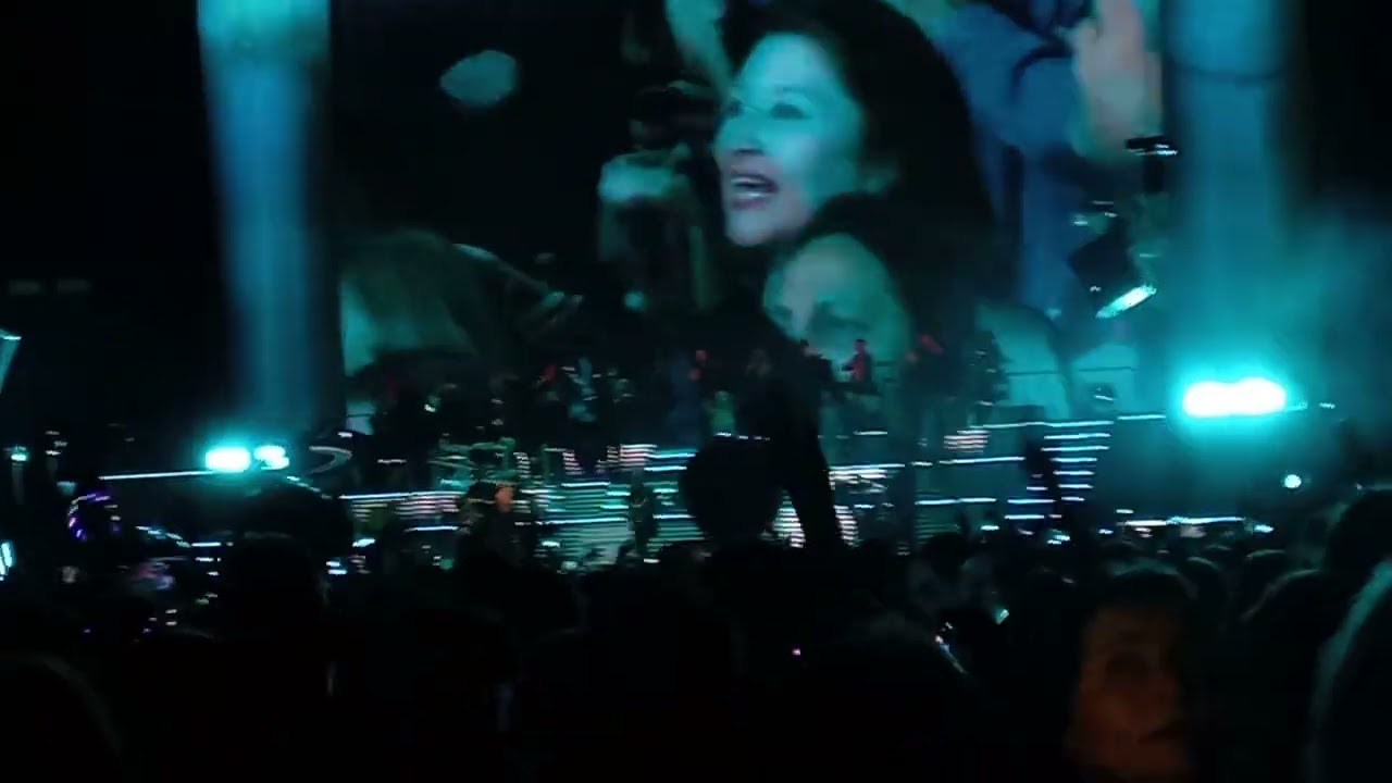 Ahora te puedes marchar, sueña, La chica del bikini azul, Isabel, Cuando calienta el sol-Luis Miguel