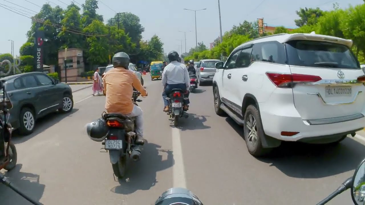 Royal Enfield solo ride in Delhi NCR | Classic 350 | BS6 Solo ride in Noida