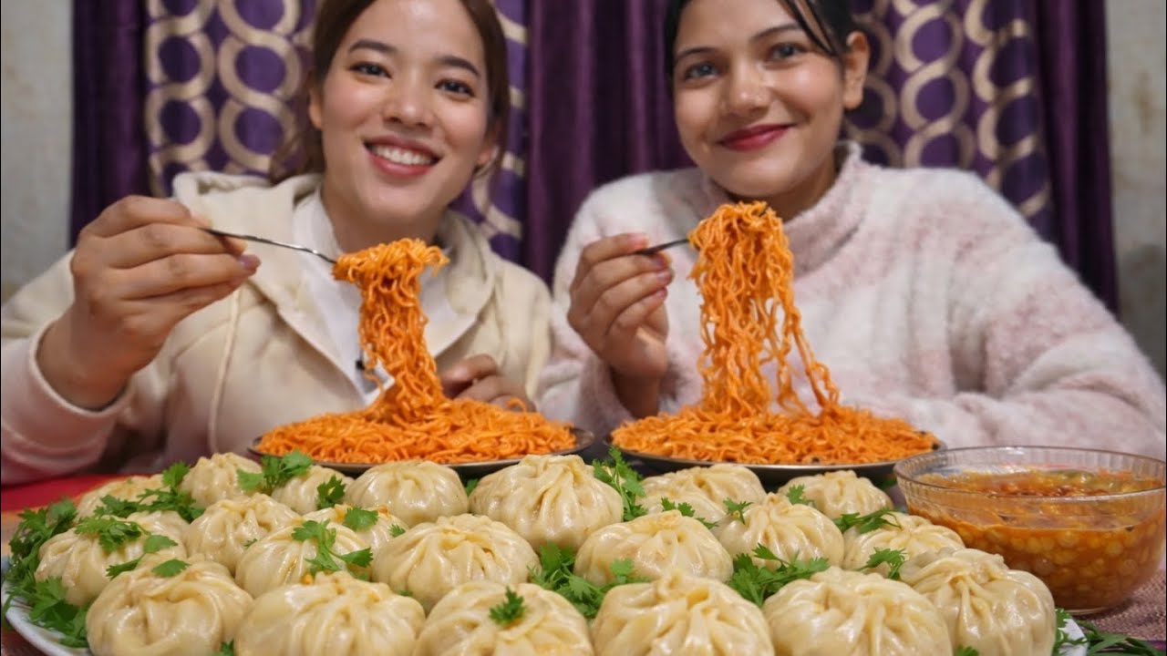 Spicy🔥 current noodles and MOMO challenge 