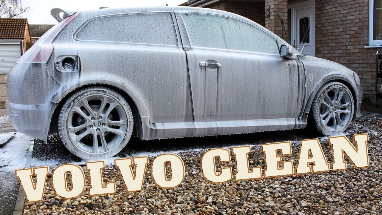 Volvo C30 exterior clean