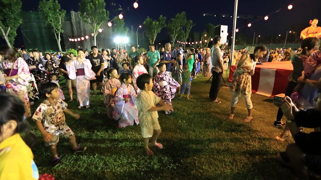 Natsu Matsuri Singapore 2013  Bon Odori 盆踊り- Doraemon Ondo