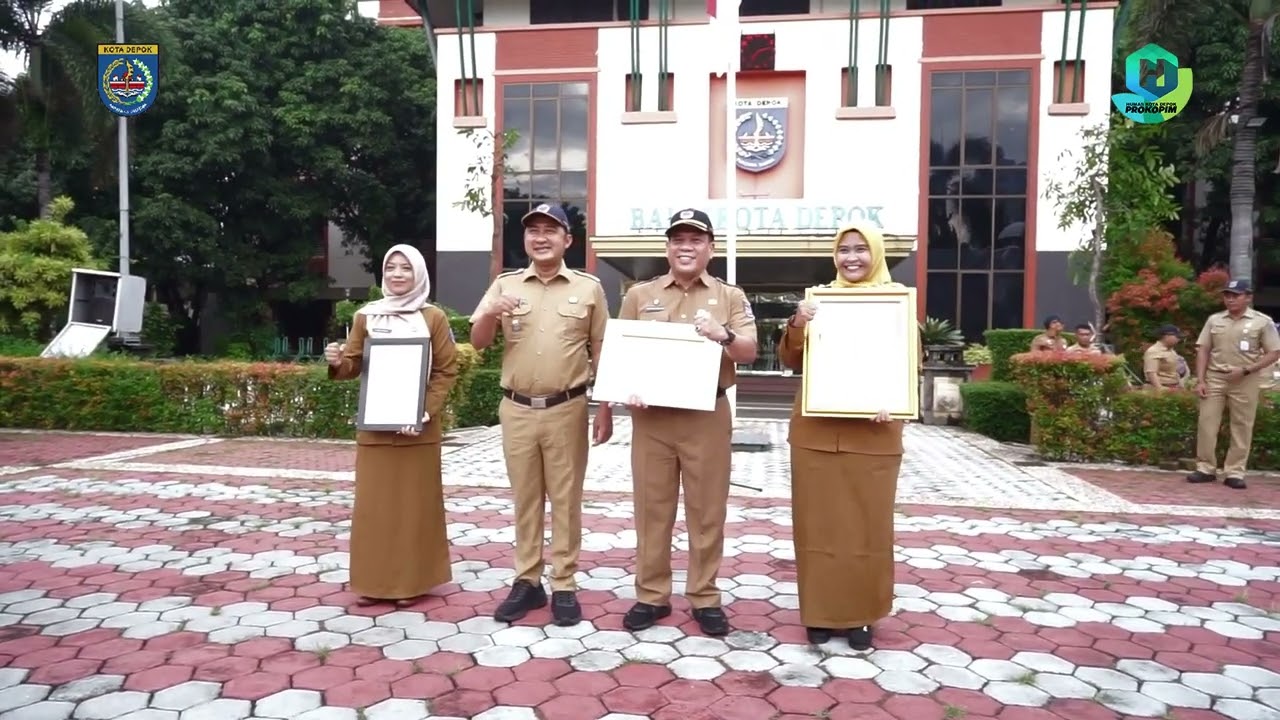 Apel Pagi Seluruh ASN Pemkot Depok dirangkai dengan pemberian penghargaan
