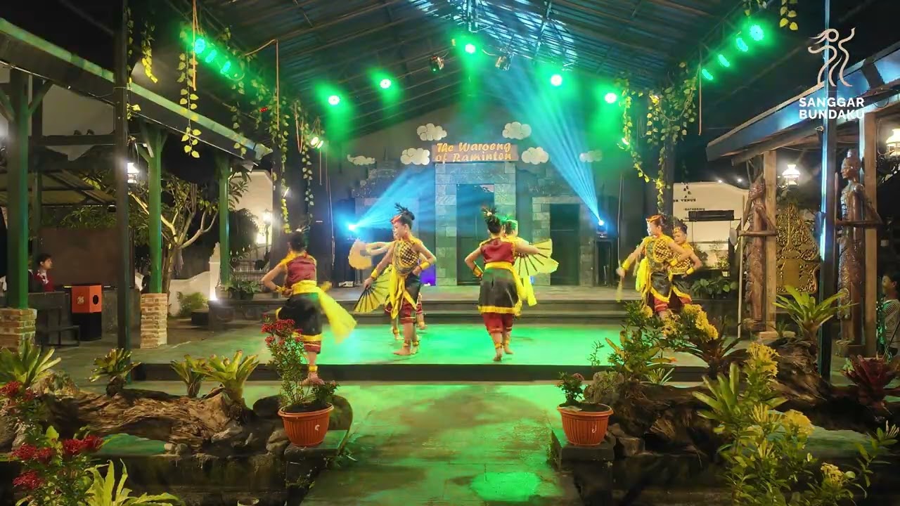 Tari Lenggot Siwi | Sanggar Bundaku di The Waroeng of Raminten Kaliurang