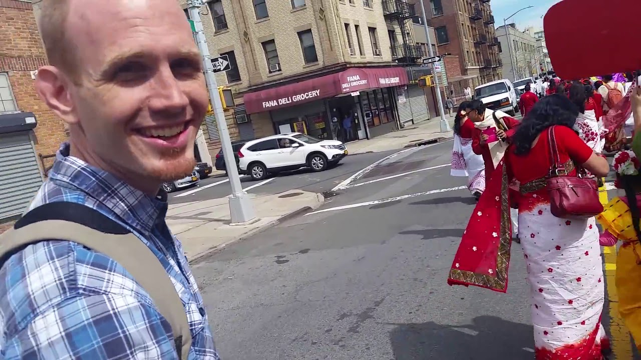 A white American speaking perfect Sylheti with no accent.