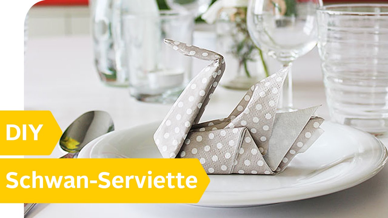 Servietten falten: Der Schwan – DIY Anleitung | Roombeez – powered by OTTO