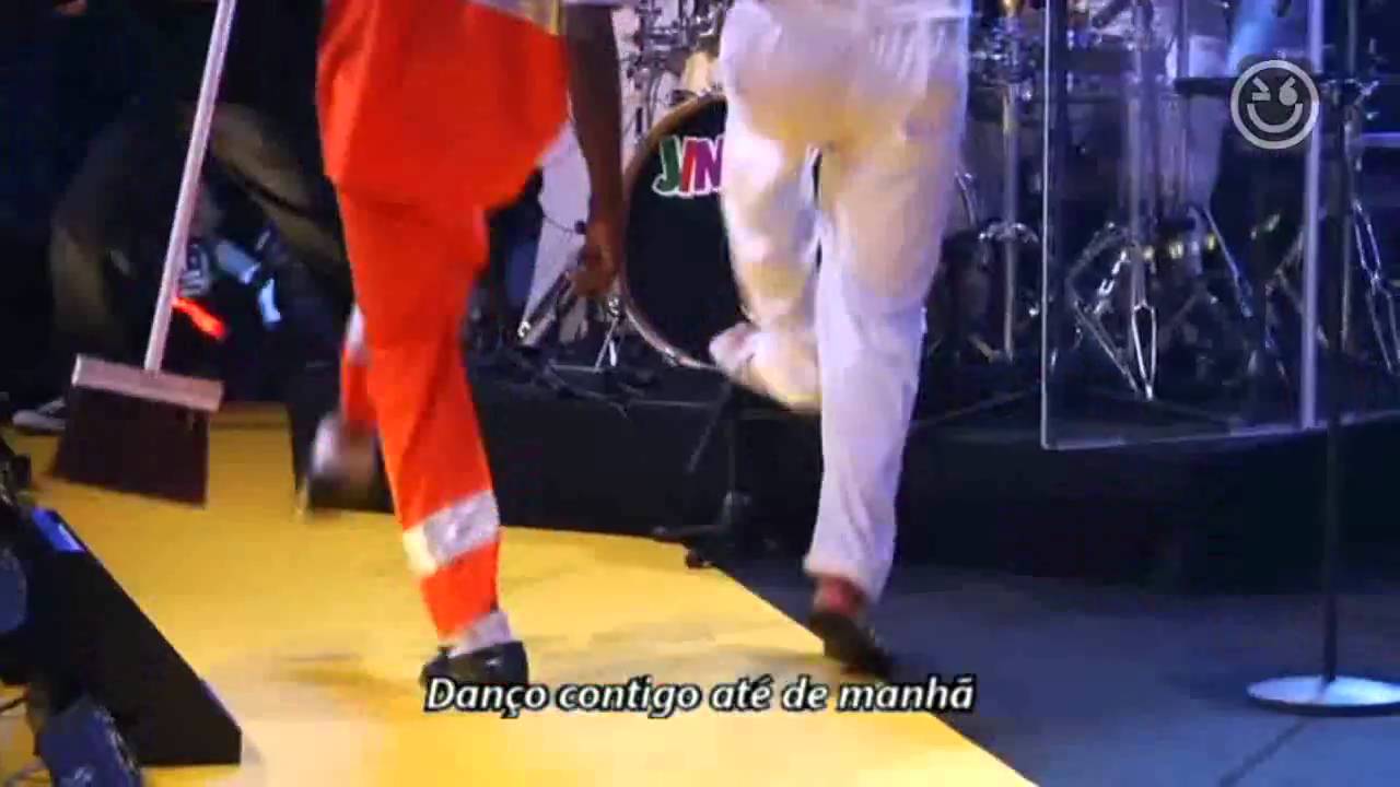 Grupo Molejo - Dan&ccedil;a Da Vassoura (HD)