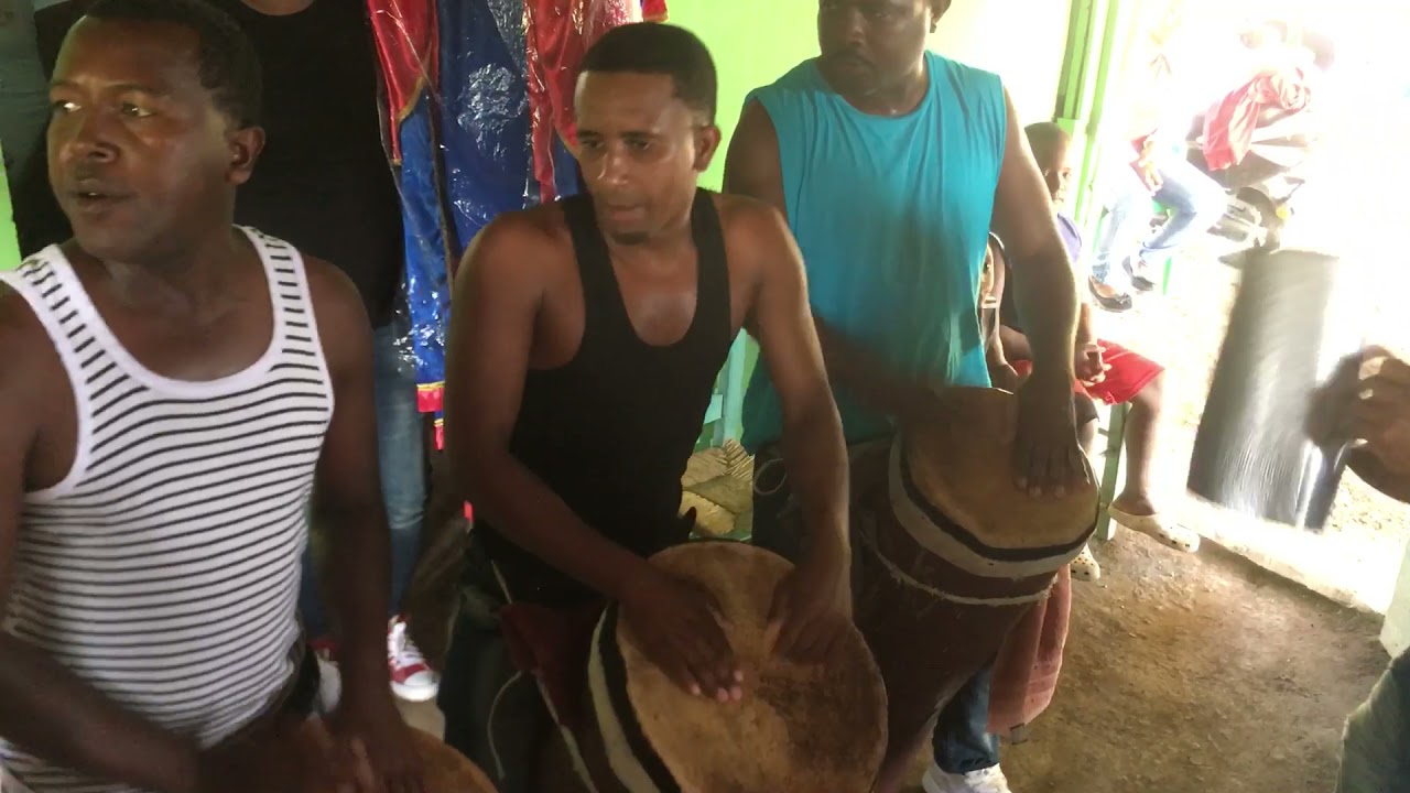 Viva Dios - Grupo De atabales Liborio Mateo/ Fiesta De Óscar Encarnacion