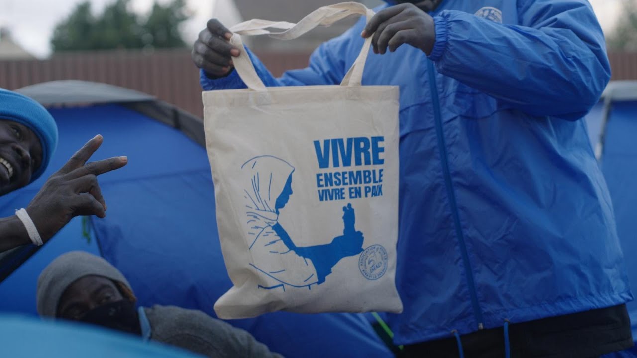 La vie dans les camps de réfugiés à Calais !