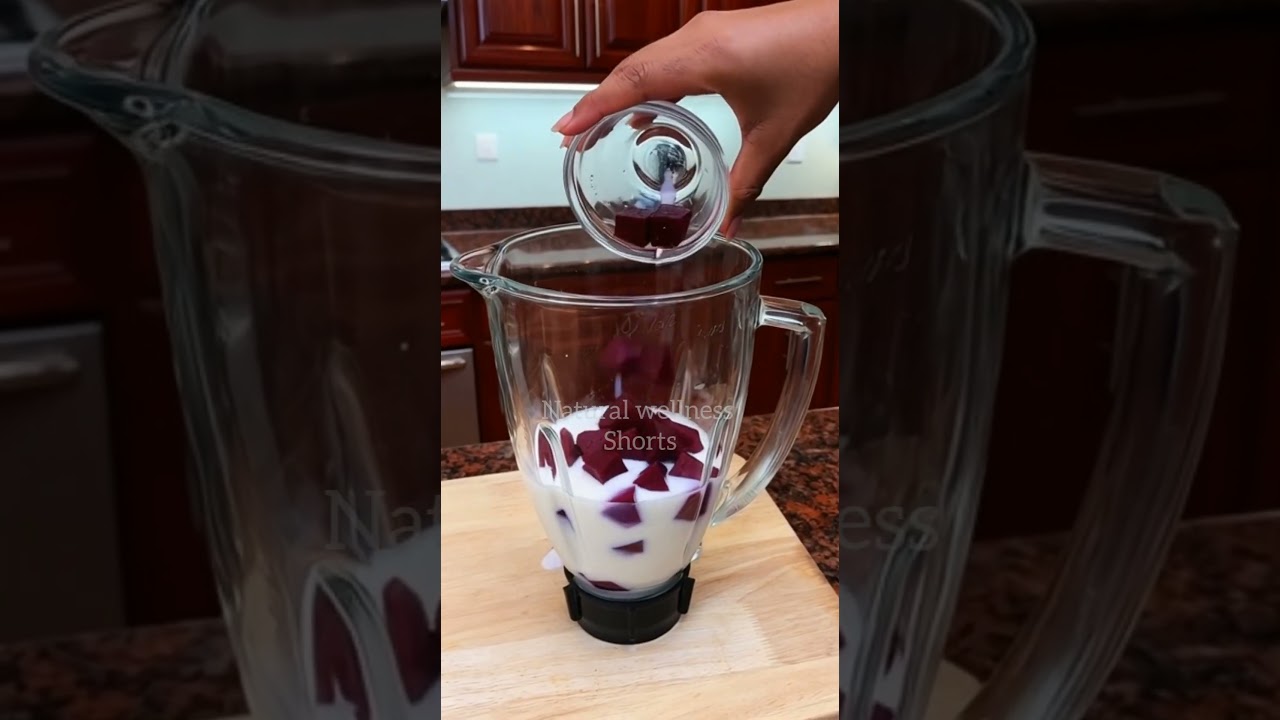 Energy Boost Smoothie with Oats, Banana & Beetroot”