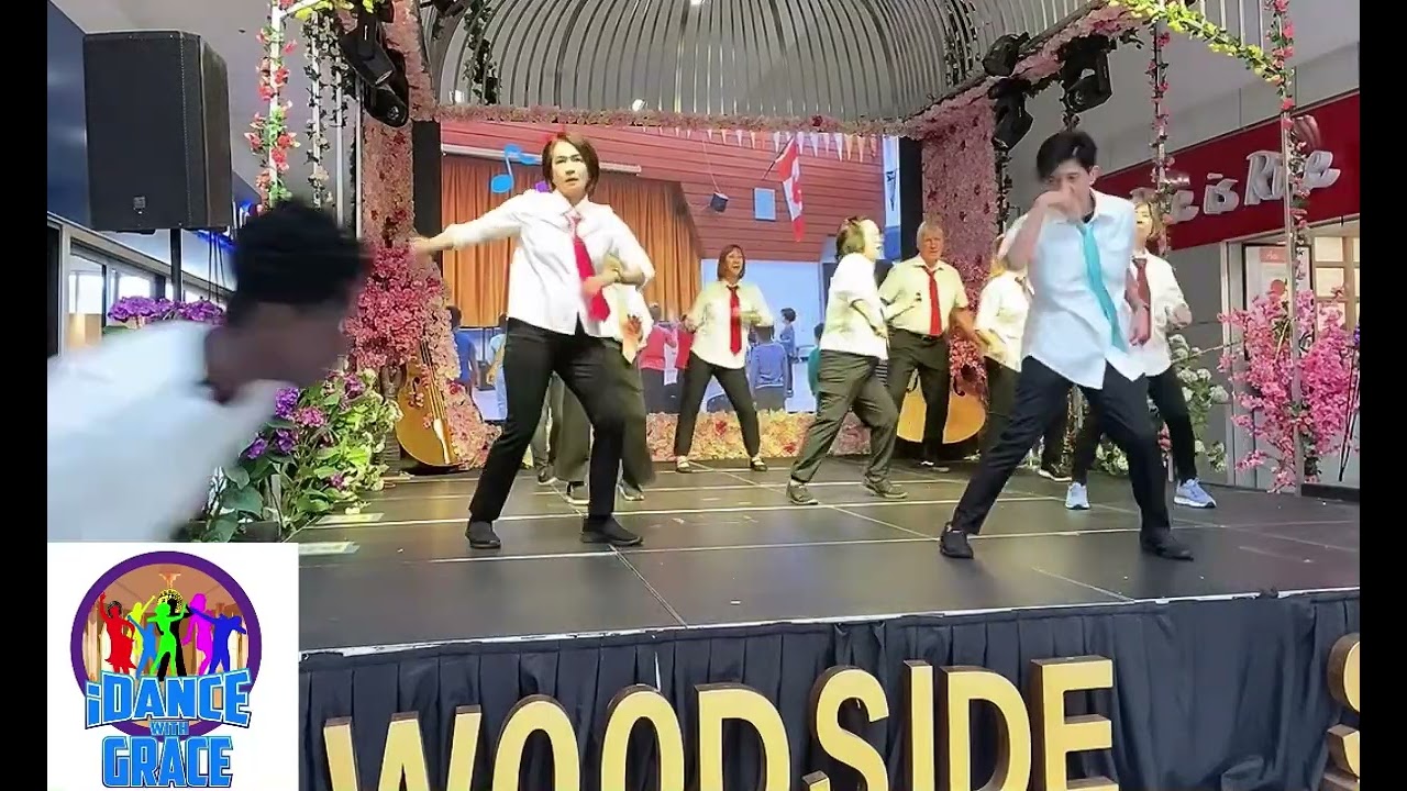 Wagon Wheel Beginner Line Dance Performed by: idancewithgrace 