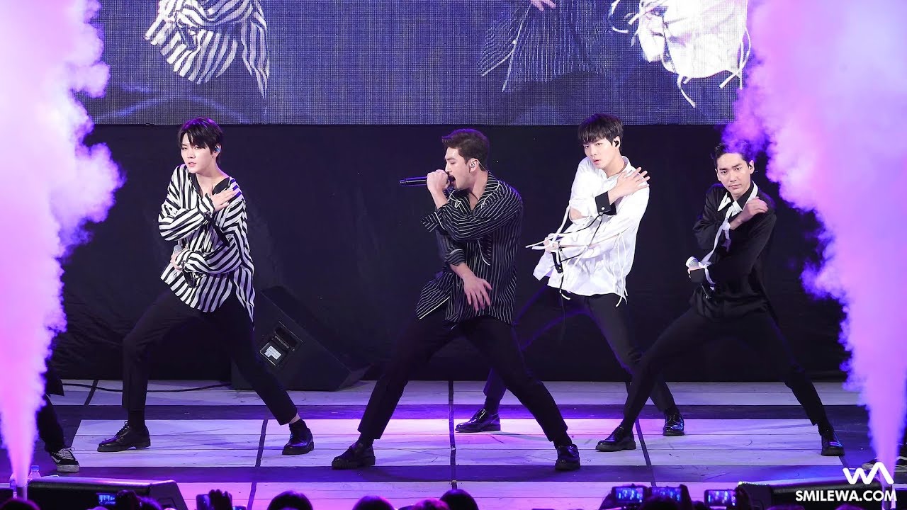 170921 뉴이스트 (NU'EST) W 'Love Paint' 4K 직캠 @수원여대 축제 4K Fancam by -wA-