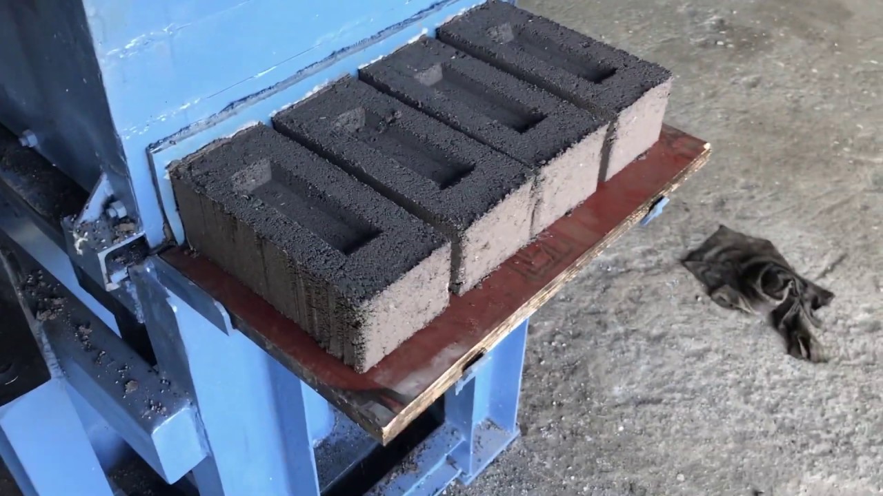P1908   diesel engine hydraulic Bricks making machine