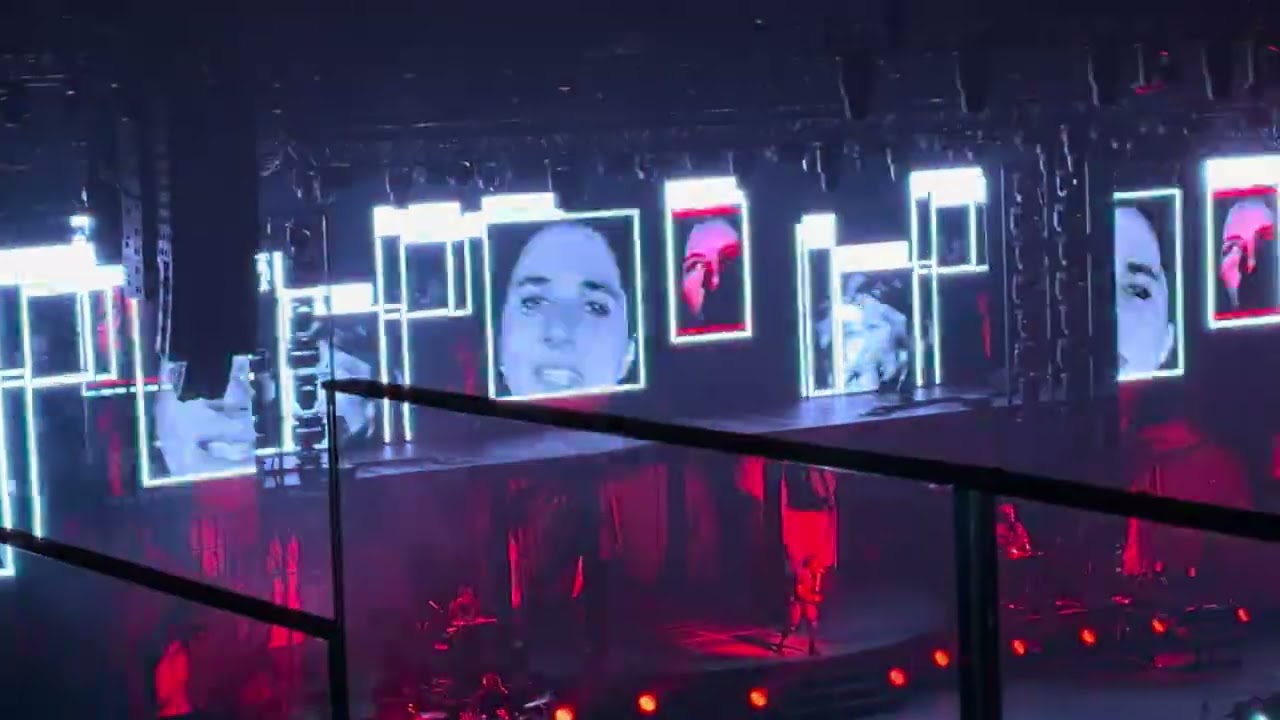 08 - l’odeur de l’essence - Orelsan - Orléans Mars 2026