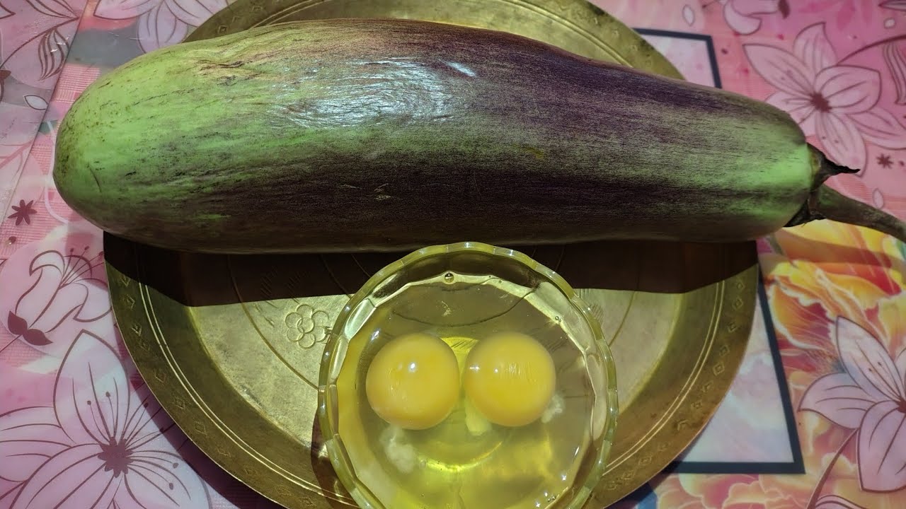 বেগুনের সঙ্গে ডিম মিশিয়ে অসাধারণ রেসিপি যা রুটি পরোটা বা ভাতের সঙ্গে দারুন লাগে | dim begun vorta |