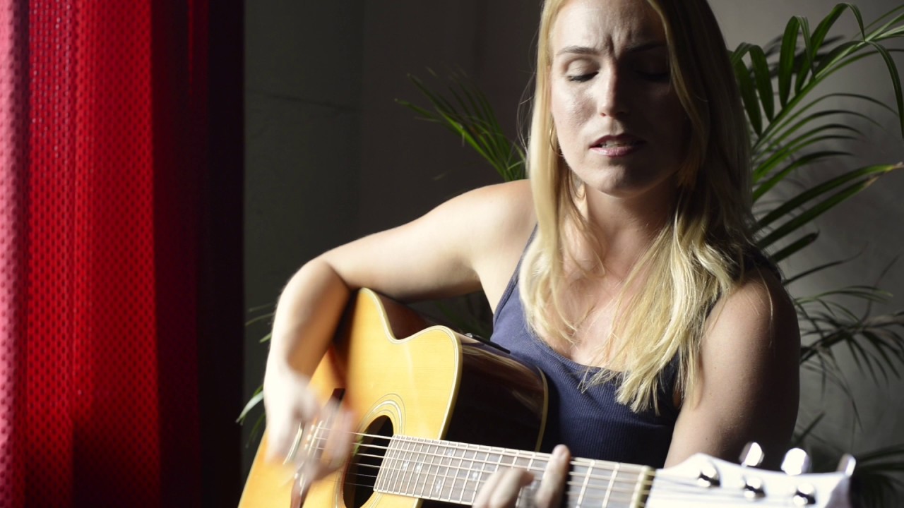 I'm So Tired (The Beatles cover) - Irene Mardi