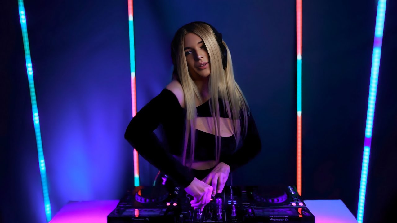 TECHNO MIX DJ DELUNA | LIVE MIX | 4K