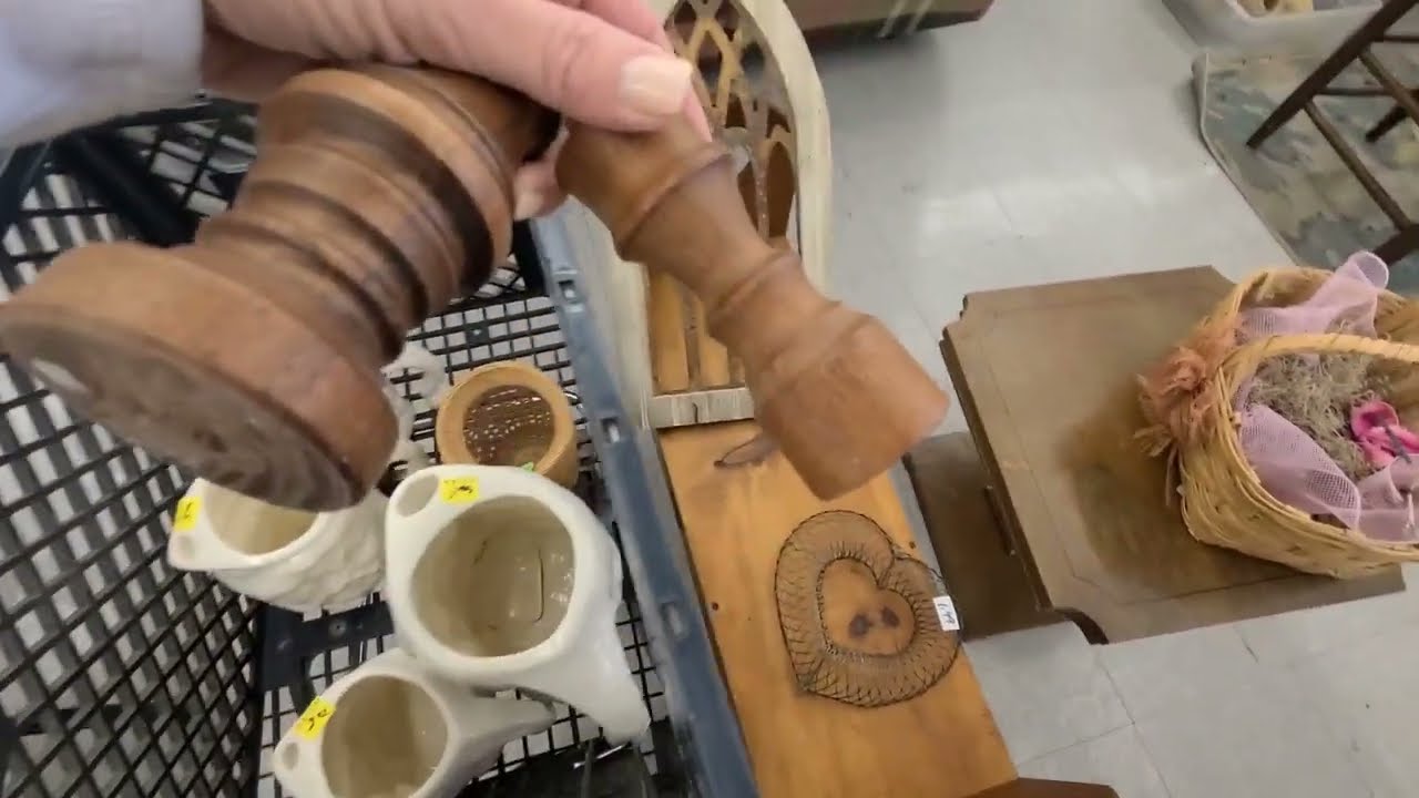 I can't believe I found 4 of these at the thrift store!!!!!!!