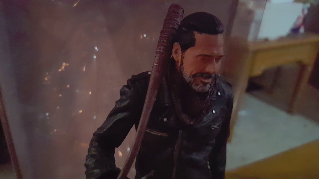 Review: The Walking Dead McFarlane Color Tops 7