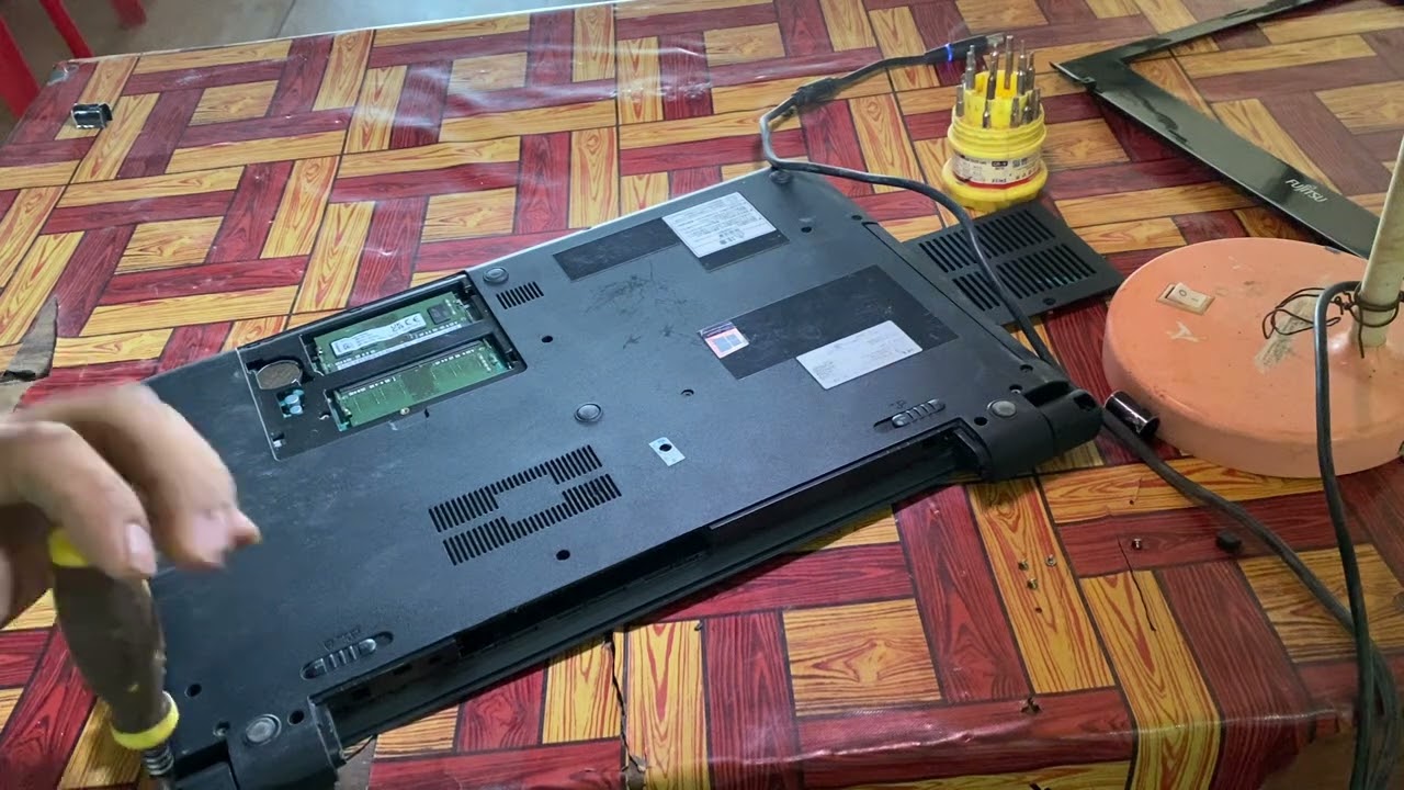 Change Screen NEC PC-VKT23FBGR3R1