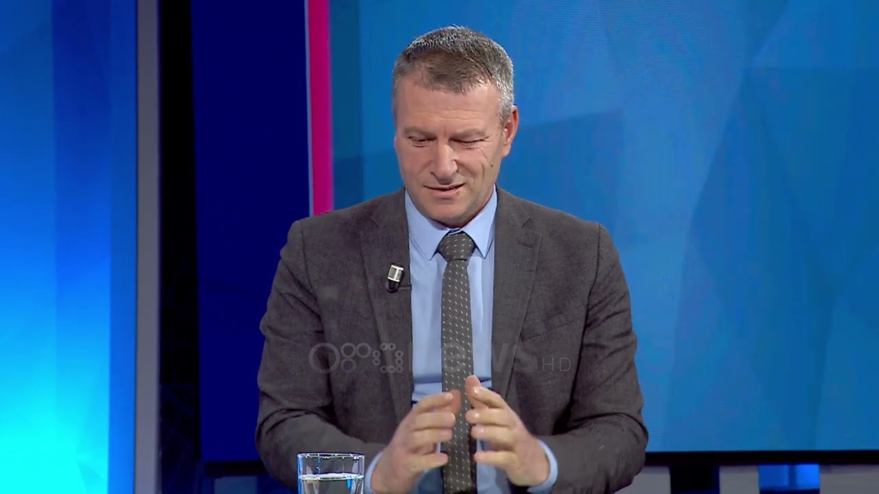 Osmani ‘praktikisht jetime’ në politikë, analisti shpjegon si po shfrytëzohet dobësia e saj