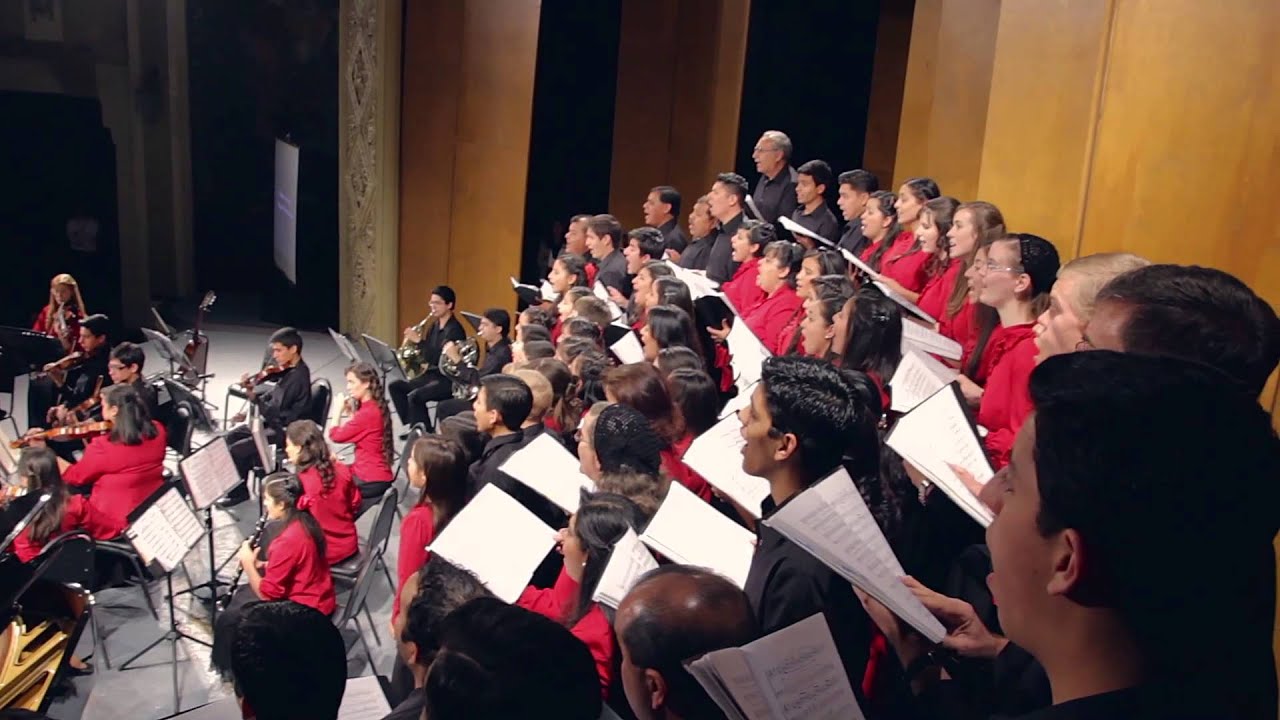 En lo alto gloria - 2012