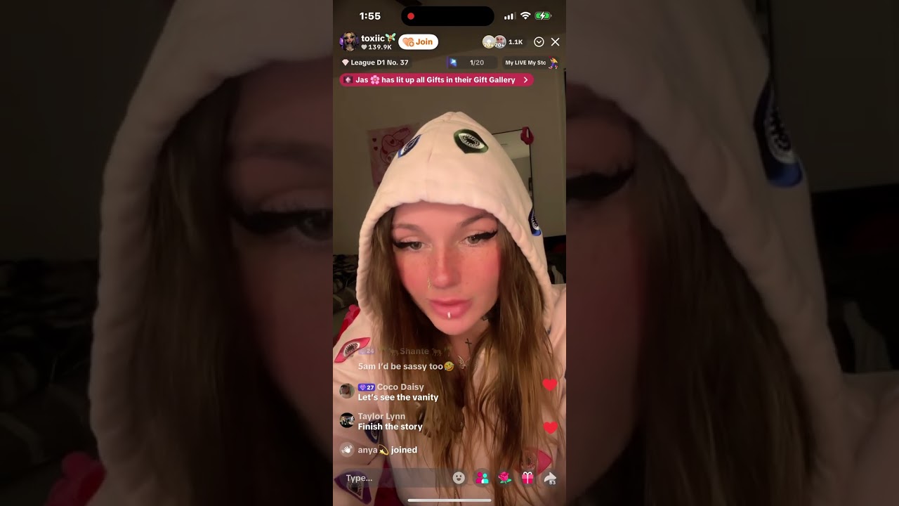 ToxicFairy TikTok Live (10/5/25)