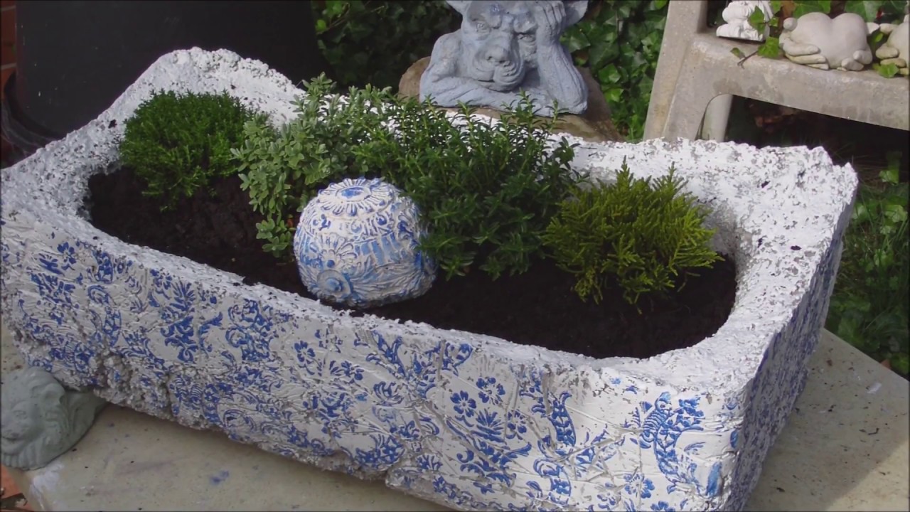 Pflanzgefäß aus Leichtbeton mit tollem Vintage Muster ganz einfach selbst gemacht