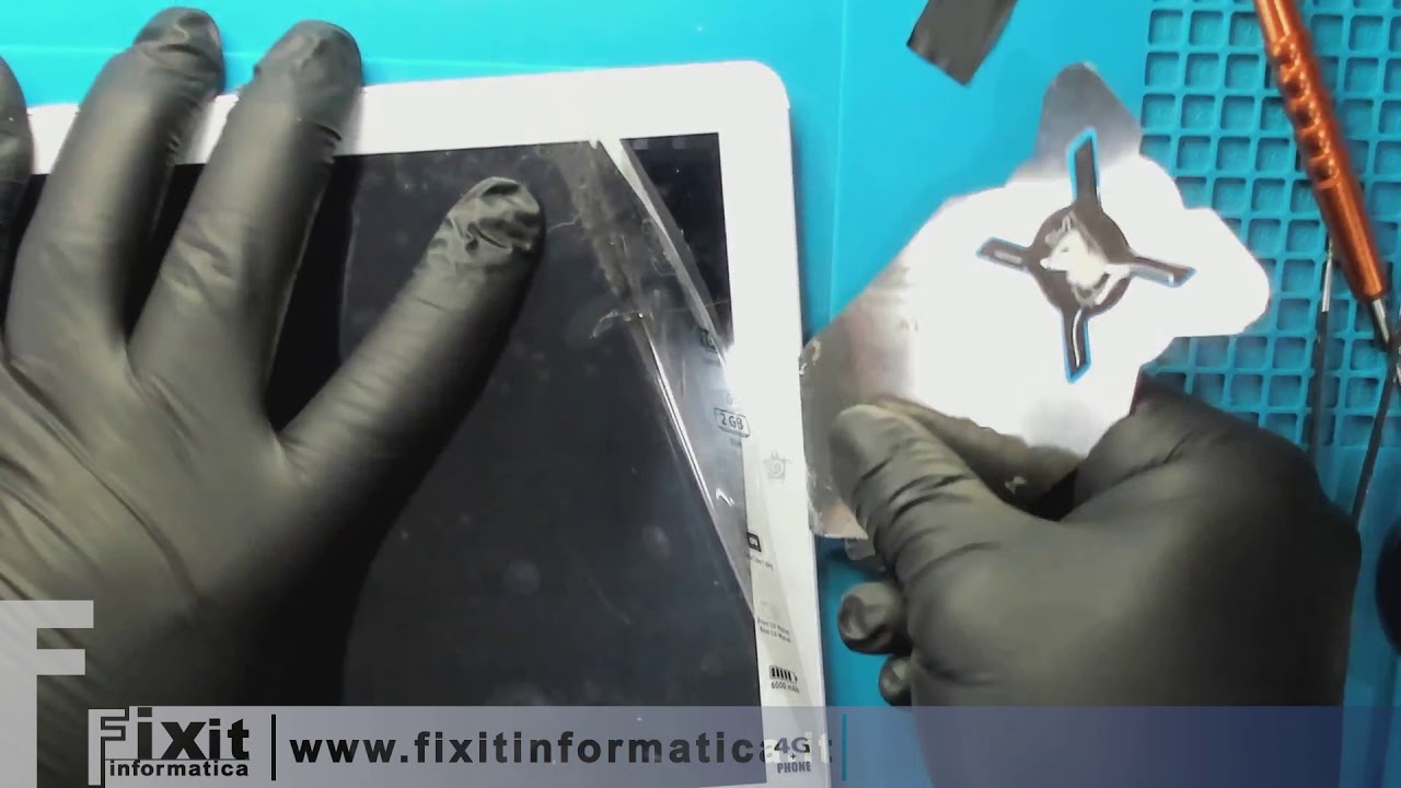 Mediacom SmartPad  iyo 10 M-SP1EY4G sostituzione vetro e smontaggio. Glass replacement disassembly