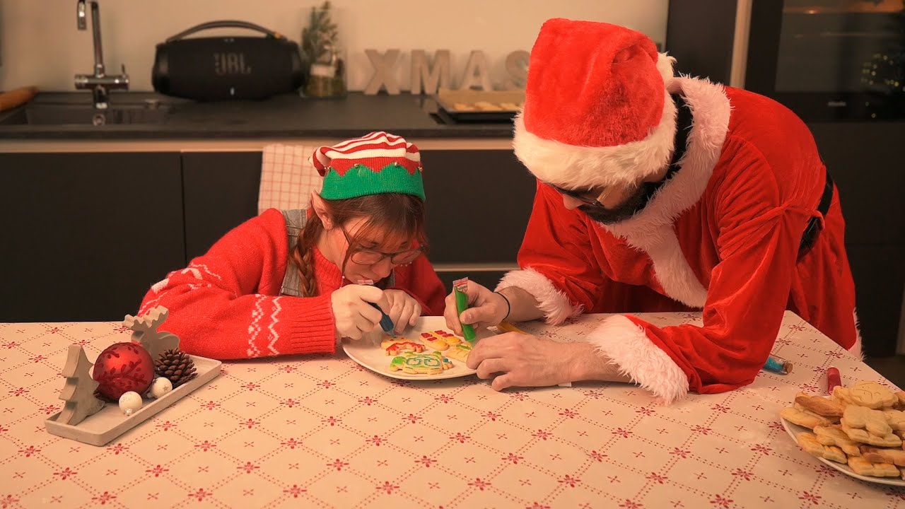 Backen mit dem Weihnachtsmann | Secova Weihnachtsvideo 2024
