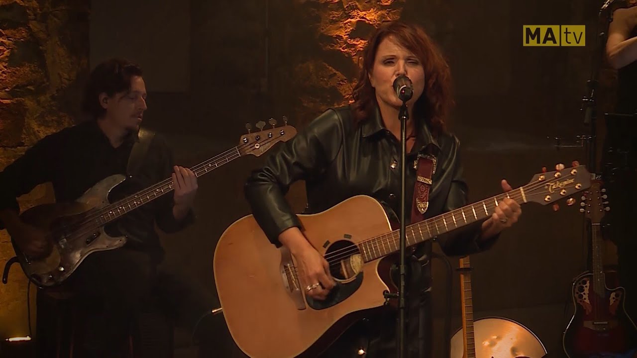 Karo Laurendeau | Jean Johnny Jean