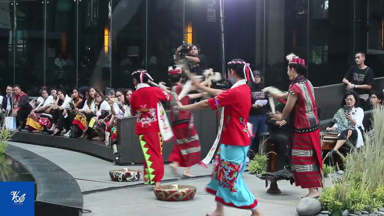 Tarian Launching Kain Doyo