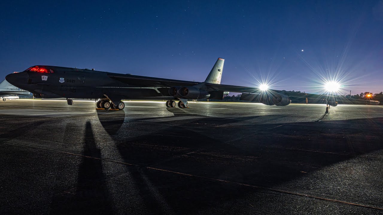 Nuclear Command and Control of Global Thunder by B-52 Bombers
