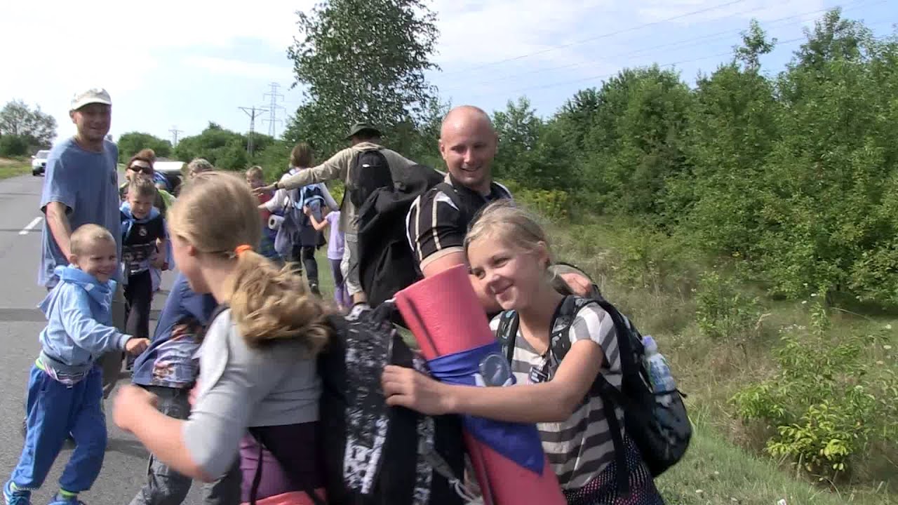 89. Piesza Pielgrzymka Ł&oacute;dzka - grupa 8 tańczy 