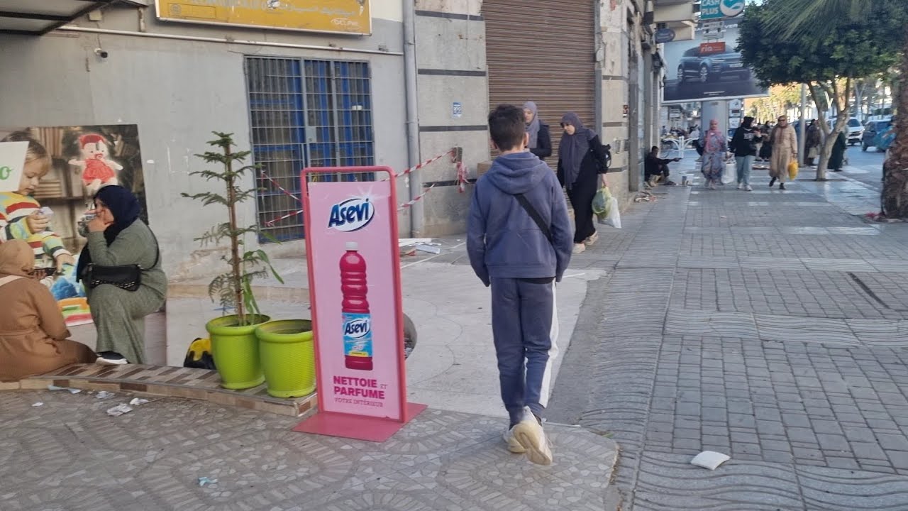 Hoy visitamos la Tienda de Nasar en el centro de  Nador.