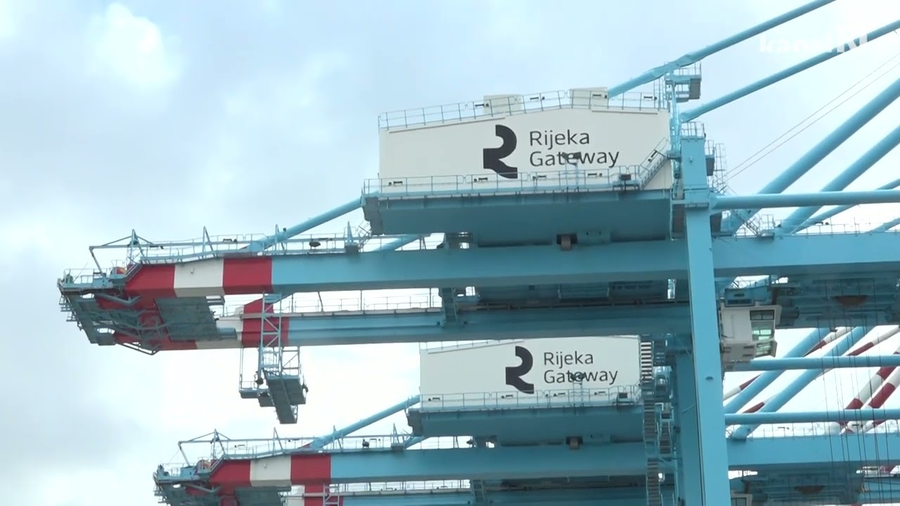 Nove dizalice stigle na terminal Rijeka Gateway