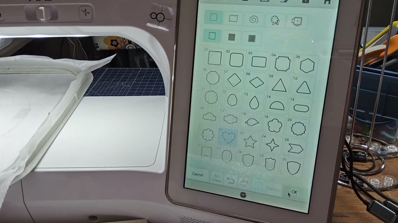 Babylock Solaris Vision Journey -  Mastering IQ Designer - Be Mine trivot. FUN!!!