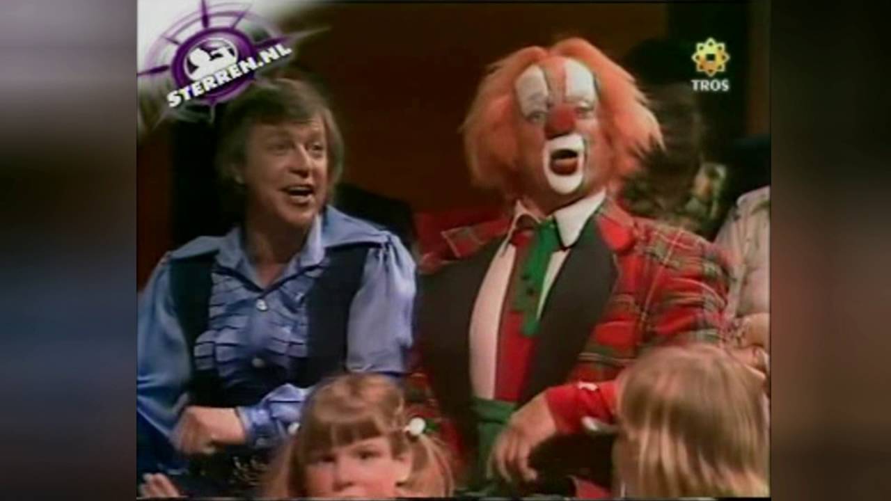 Bassie & Adriaan - Benidorm Op volle toeren