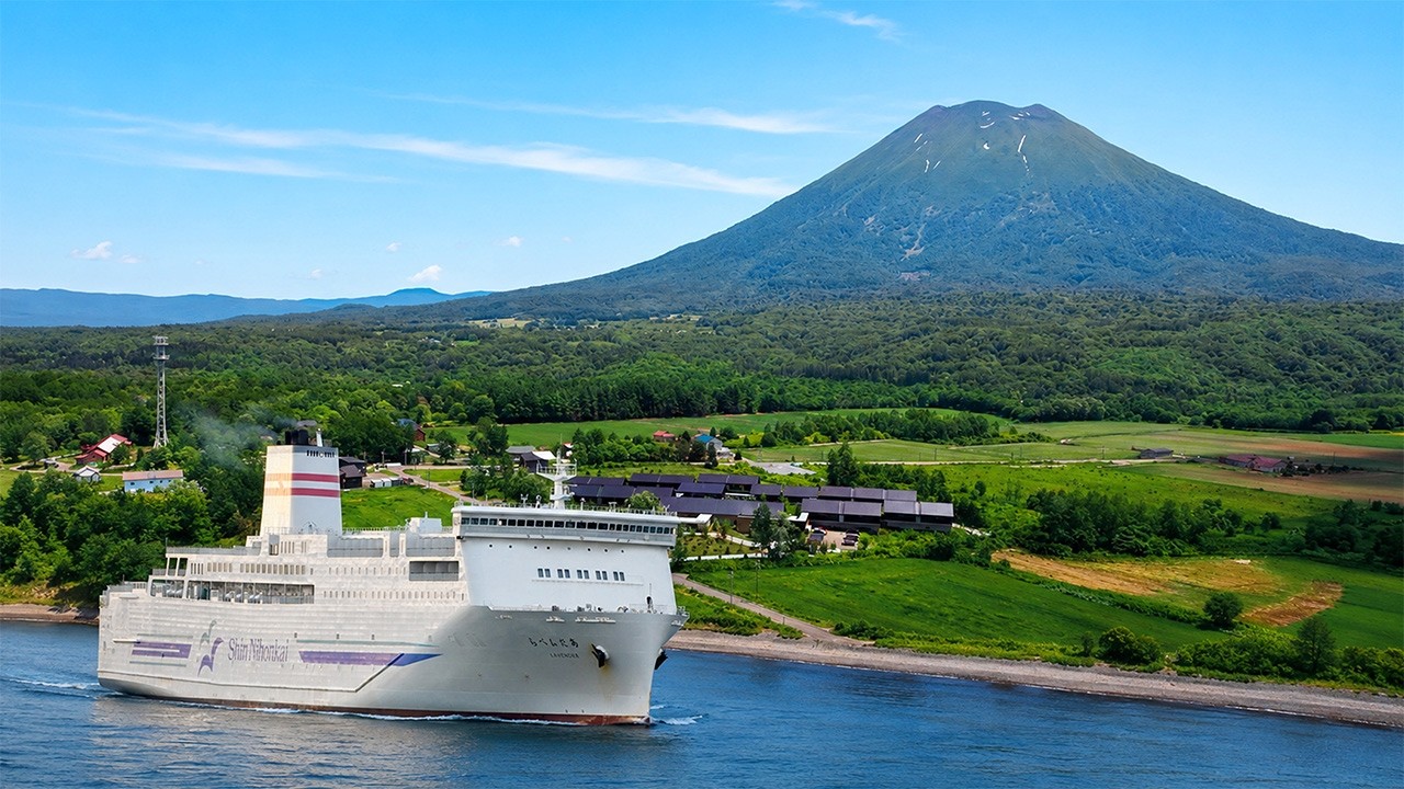 A Private Onsen Ryokan Overlooking &ldquo;Hokkaido&rsquo;s Mt. Fuji,&rdquo; via Overnight Ferry | Rakusuisan|Lavender