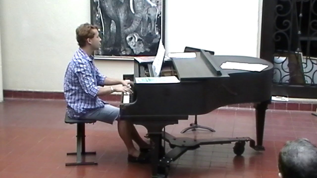 Michael Chisholm plays 