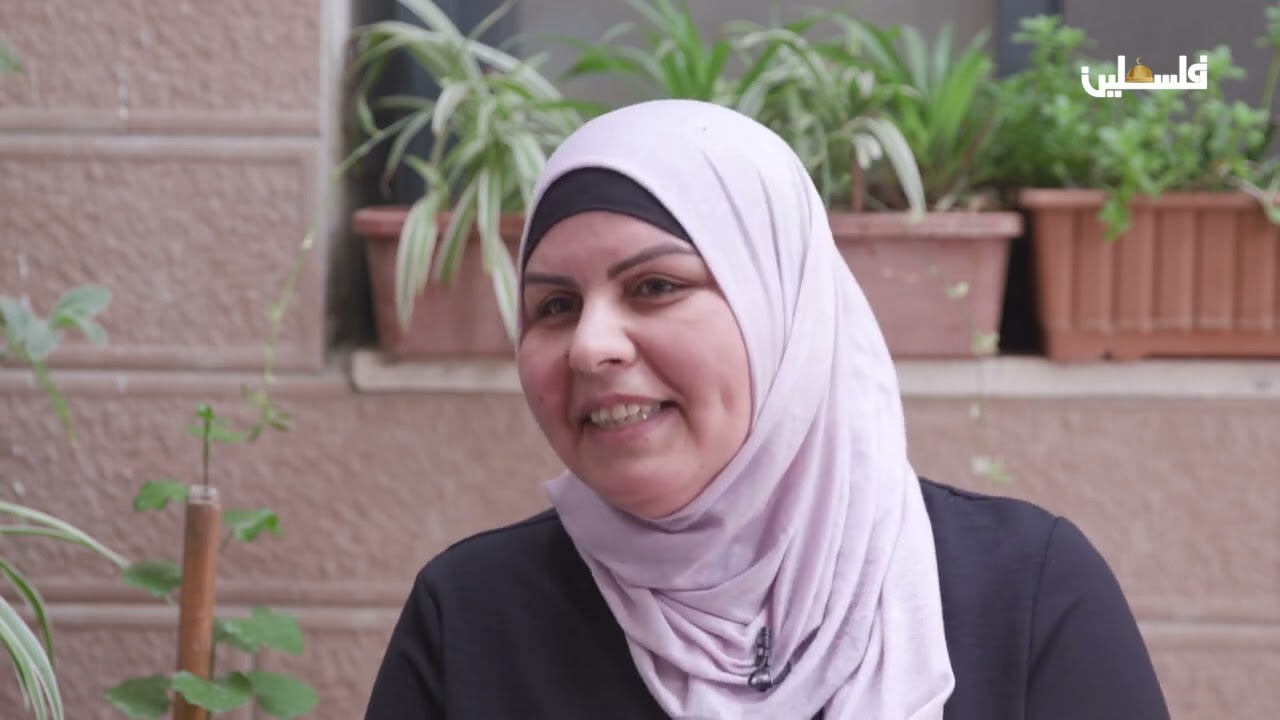الشهيد محمد صالحية في ذاكرة عائلته  ||  برنامج أقمار فلسطين