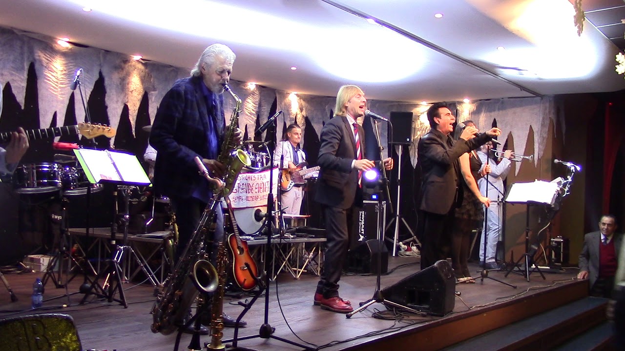 ORCHESTRA GRANDE EVENTO - MIX DI POLCHE A SUON DI SAX, CLARINO  E BATTERIA