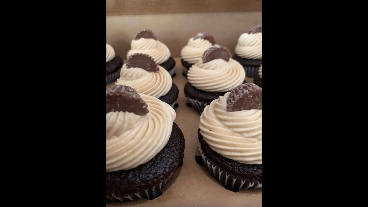 Beurre Bake-Along #16: Peanut Butter Swiss Meringue Buttercream